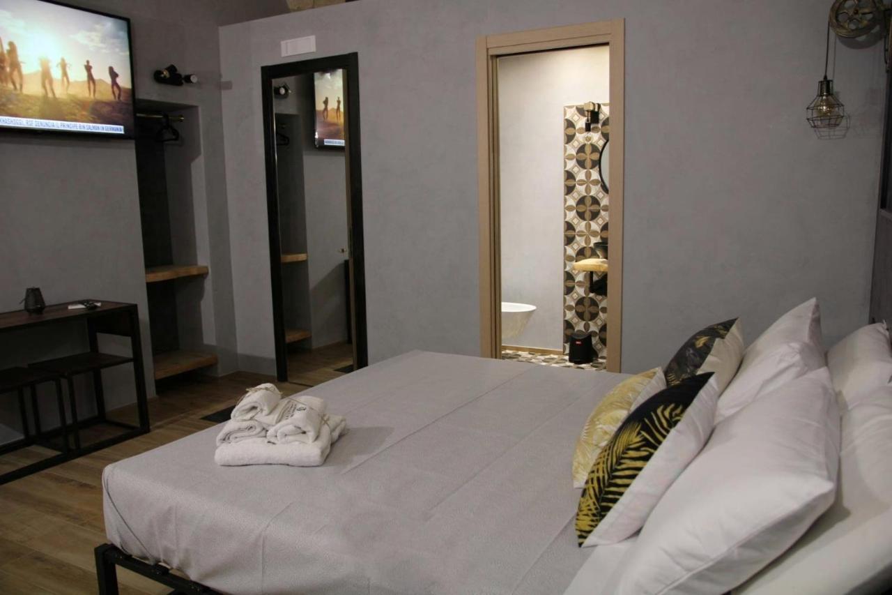La Dimora Del Principe-Piano Terra Bed & Breakfast Trani Dış mekan fotoğraf
