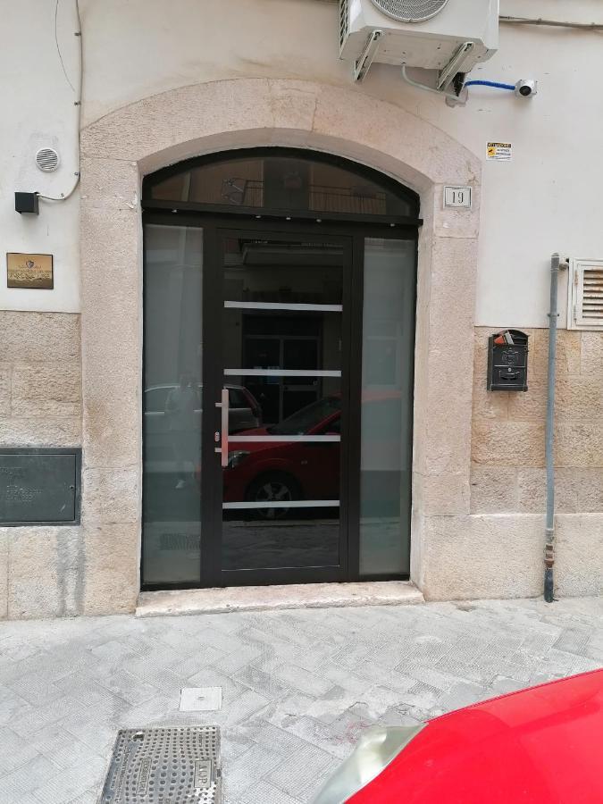 La Dimora Del Principe-Piano Terra Bed & Breakfast Trani Dış mekan fotoğraf