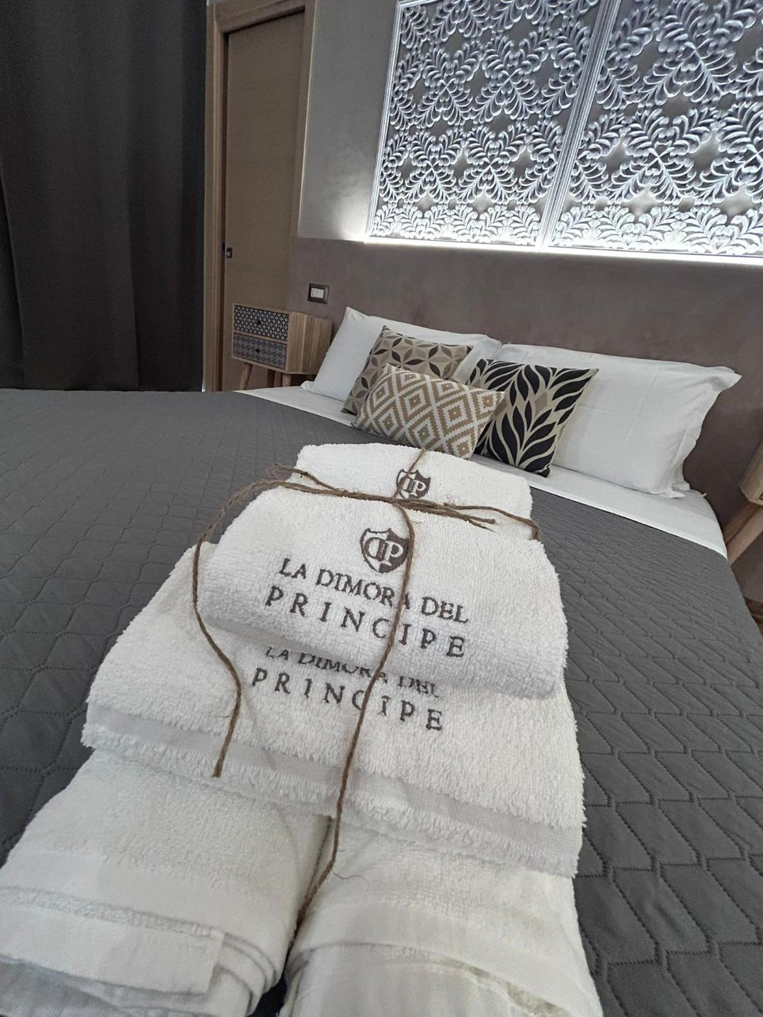 La Dimora Del Principe-Piano Terra Bed & Breakfast Trani Dış mekan fotoğraf